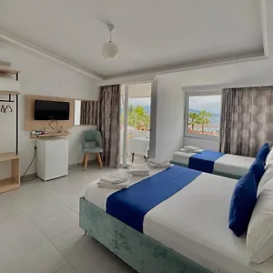 santa-paola-apartments.albaniahotels.org/